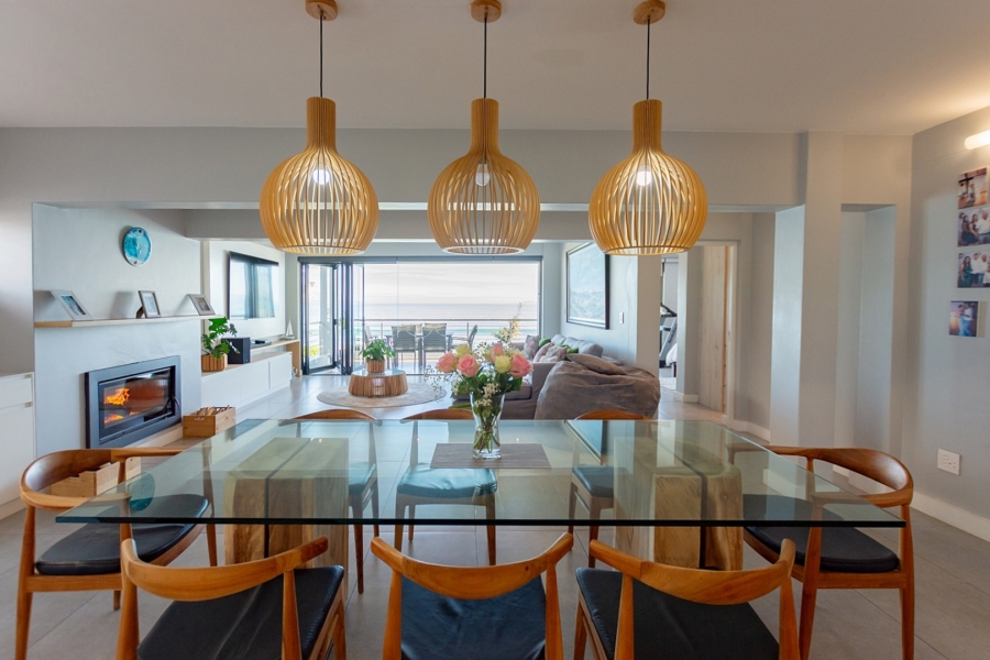 7 Bedroom Property for Sale in Calypso Beach Western Cape